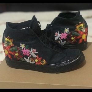 Converse embroidered